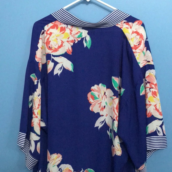 A New Day Floral Kimono - Picture 5 of 5